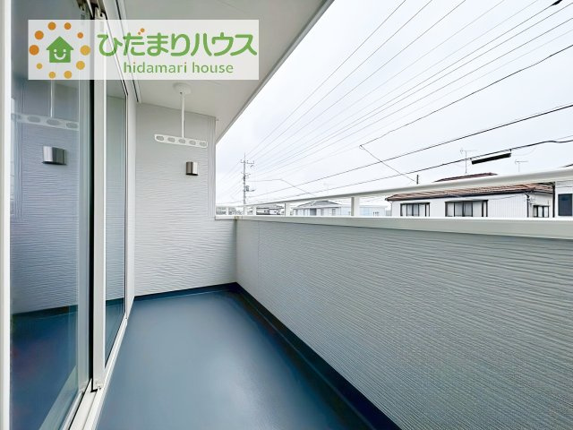 【バルコニー】 | 土浦市板谷4丁目25-P1　新築戸建　1号棟 | 広々としたバルコニー。お洗濯物もぜーんぶ干せちゃいます！！