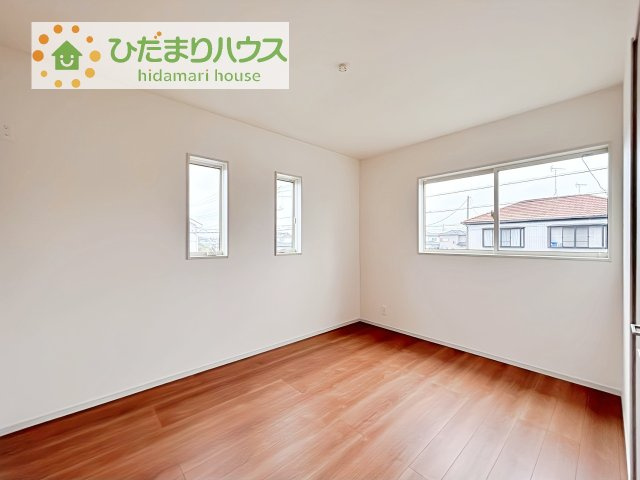 【洋室】 | 土浦市板谷4丁目25-P1　新築戸建　1号棟 | 木の温もりがやさしいフローリング♪