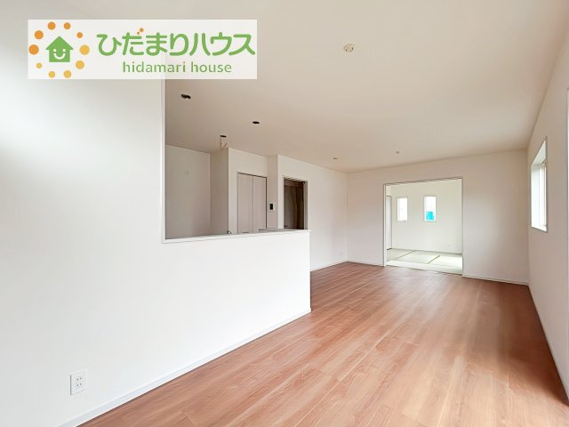 【居間・リビング】 | 土浦市板谷4丁目25-P1　新築戸建　1号棟 | 早くお仕事終わらせて、家に帰りたくなるようなリビングです(^^♪