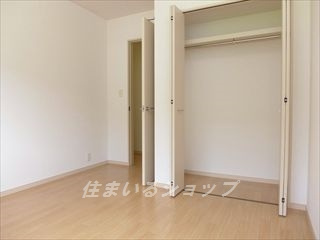 広島市安佐北区三入１丁目のアパートの収納|クローゼット