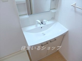 広島市安佐北区三入１丁目のアパートの洗面所|シャンプードレッサー