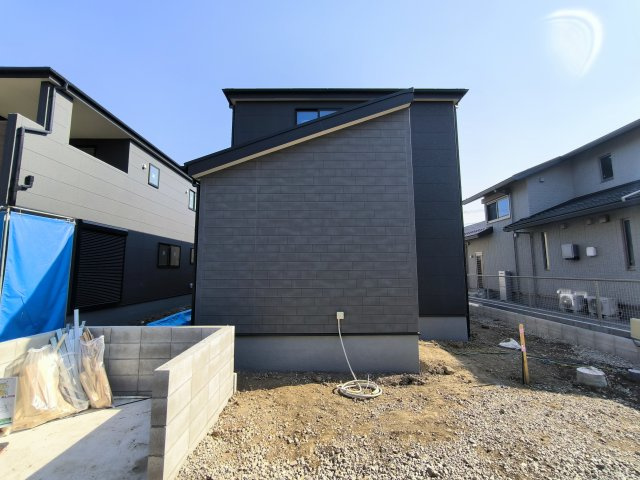 三郷市　彦糸1丁目　新築戸建　　全5棟