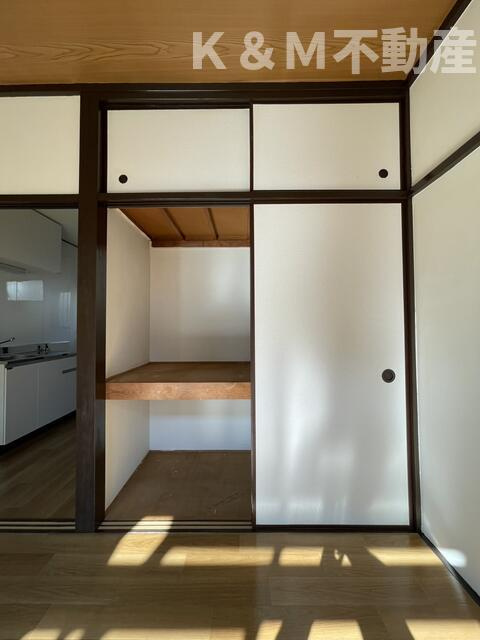 おおたかの森アパートの収納|小物を収納するのに便利です