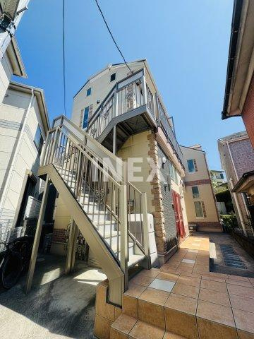 横浜市金沢区西柴１丁目のアパートの外観