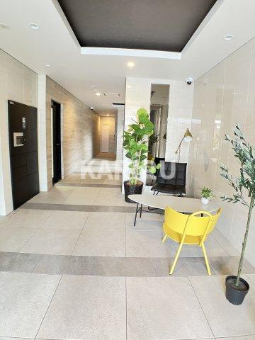 ファーストフィオーレ京橋イーストのロビー