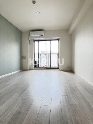 ファーストフィオーレ京橋イーストの居間・リビング