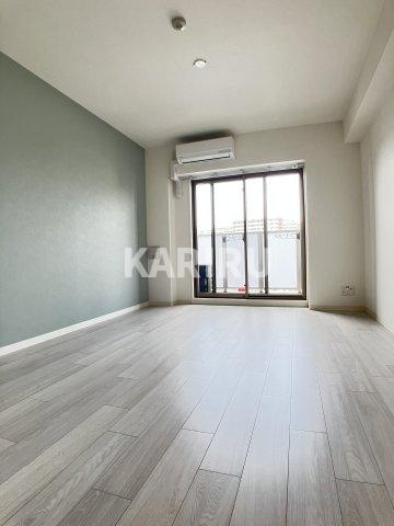 ファーストフィオーレ京橋イーストの居間・リビング