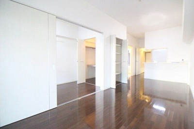 【居間・リビング】 | レイ・クレスト