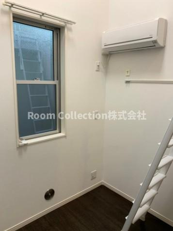 グラード明大前Nの居間・リビング