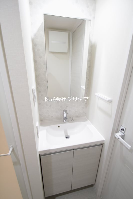 Le'a MARKS横濱東館の独立洗面台