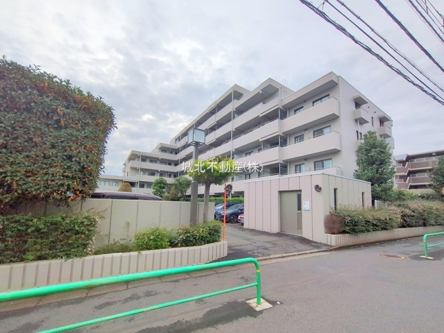 石神井公園パーク・ファミリアの外観