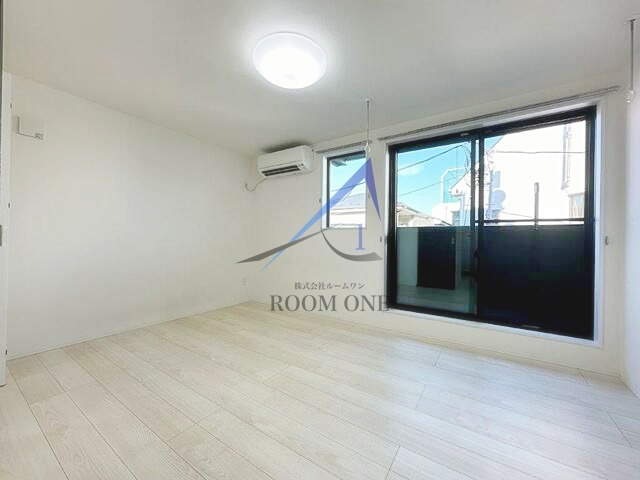 ルネコート高砂ＷＥＳＴ　Ａ棟の居間・リビング|洋室のお部屋です。