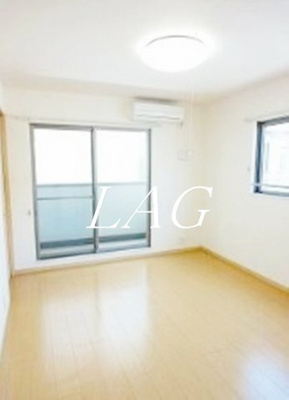 【居間・リビング】 | ルート | 洋室のお部屋です。