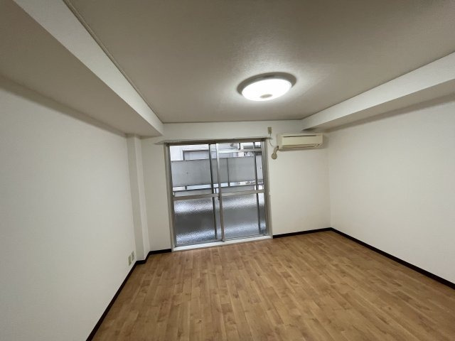 ゆったりとした居間です