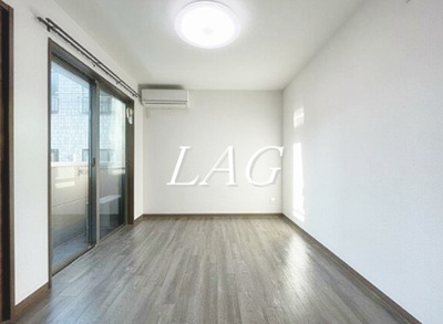 【居間・リビング】 | トモミハイム | 洋室のお部屋です。