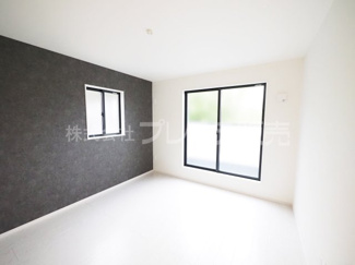 【洋室】 | 現地写真（２号地２階洋室）