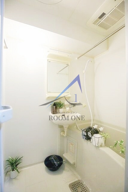 ガラ・グランディ日本橋			の浴室|お風呂です。