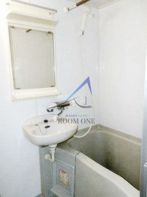 ガラ・グランディ日本橋			の洗面所|洗面台です。