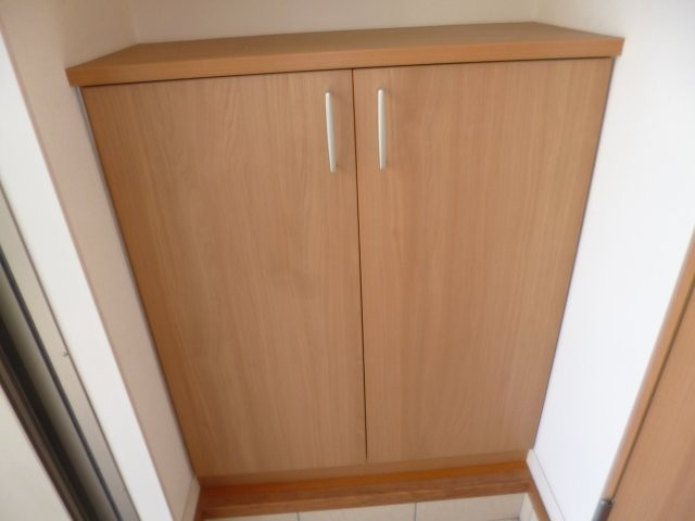 アンビエラＢの玄関|シューズボックス