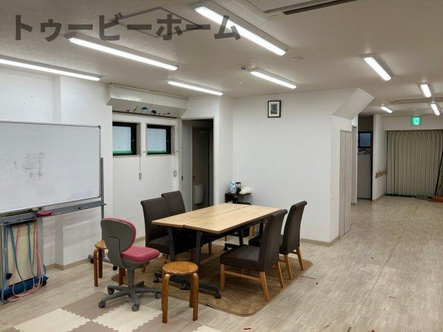 川越市下赤坂　店舗事務所のロビー|毎日通るロビーはこのようになっています
