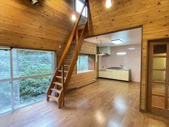 【居間・リビング】 | 東急天城高原別荘地　戸建