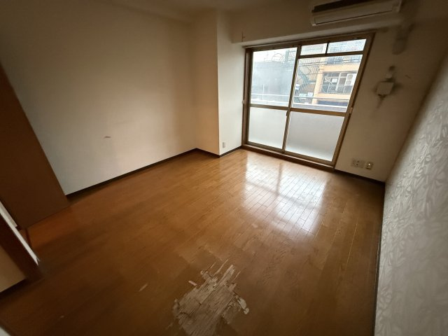 フローライト蛍池の居間・リビング