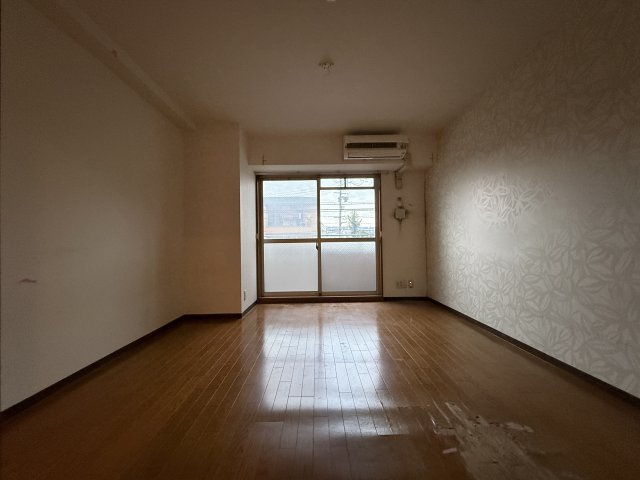 フローライト蛍池の寝室