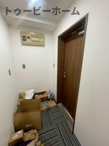ビジネスタワー入間の玄関|明るい玄関です