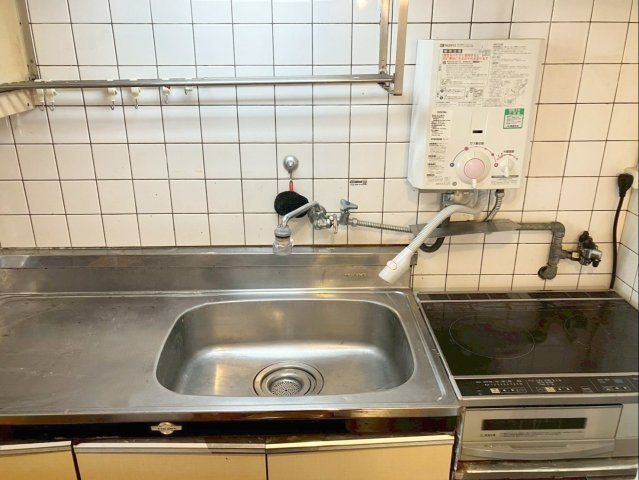 メイゾン多々良のキッチン|火を使わないＩＨクッキングヒーターです！