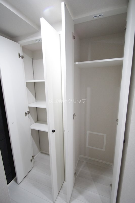 Le'a横濱天王町駅前通りの収納