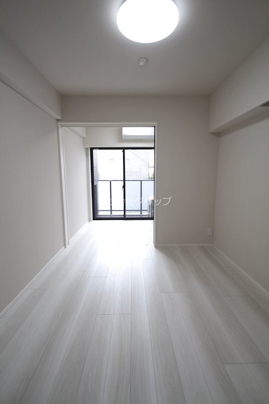 Le'a横濱天王町駅前通りの洋室