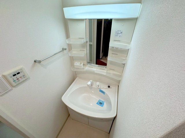 エイペックス新大阪の独立洗面台