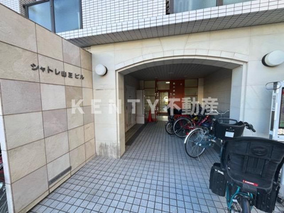 【エントランス】 | シャトレ山王ビル | ゆとりのあるエントランスです