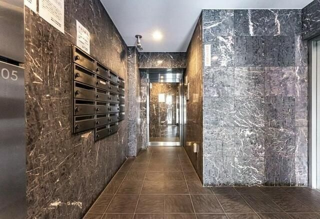 エルニシア亀戸のロビー