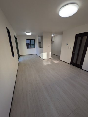 【居間・リビング】 | グランソフィアいちょう並木 | ※室内写真は同間取りの参考写真です。