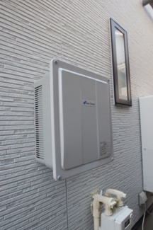 【外観：施工例】 | 太陽光発電システム搭載