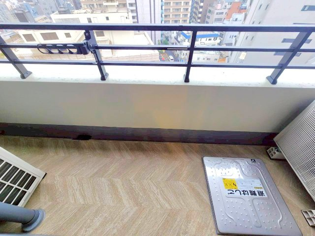 【バルコニー】