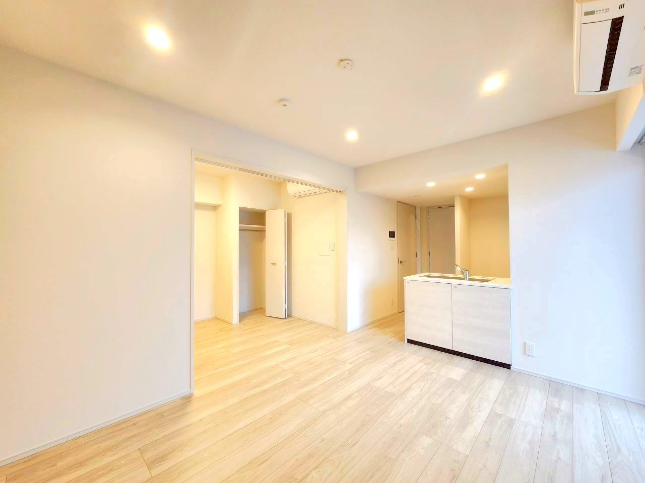 【居間・リビング】