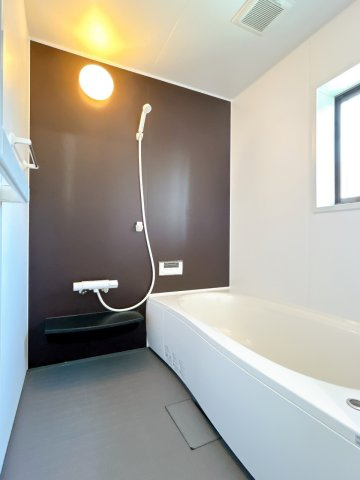 リフォーム中古戸建　大垣市昼飯町　昭和63年築の浴室