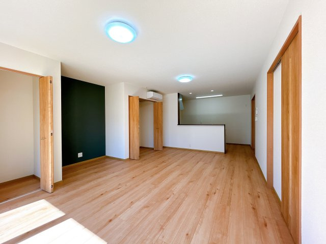 リフォーム中古戸建　大垣市昼飯町　昭和63年築の居間・リビング