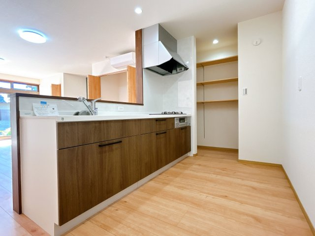 リフォーム中古戸建　大垣市昼飯町　昭和63年築のキッチン