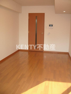 【居間・リビング】 | ルーブル上池台弐番館 | ゆったりとした居間です