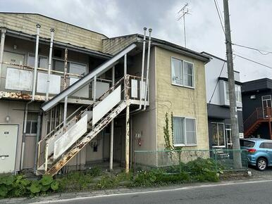 滝沢市穴口の外観