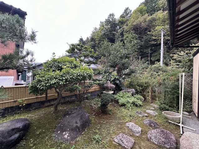 中古住宅　粟野西8丁目の庭