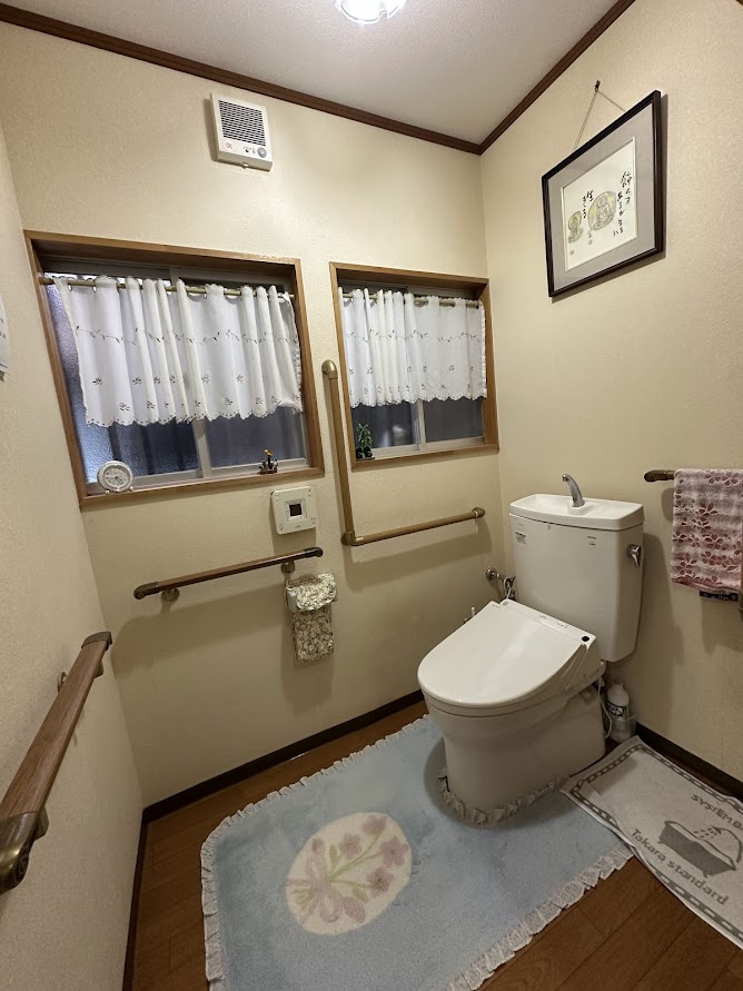 中古住宅　粟野西8丁目のトイレ