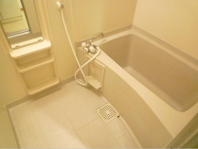 ハイクレスト喜沢南マンションの浴室|別号室の参考写真です。