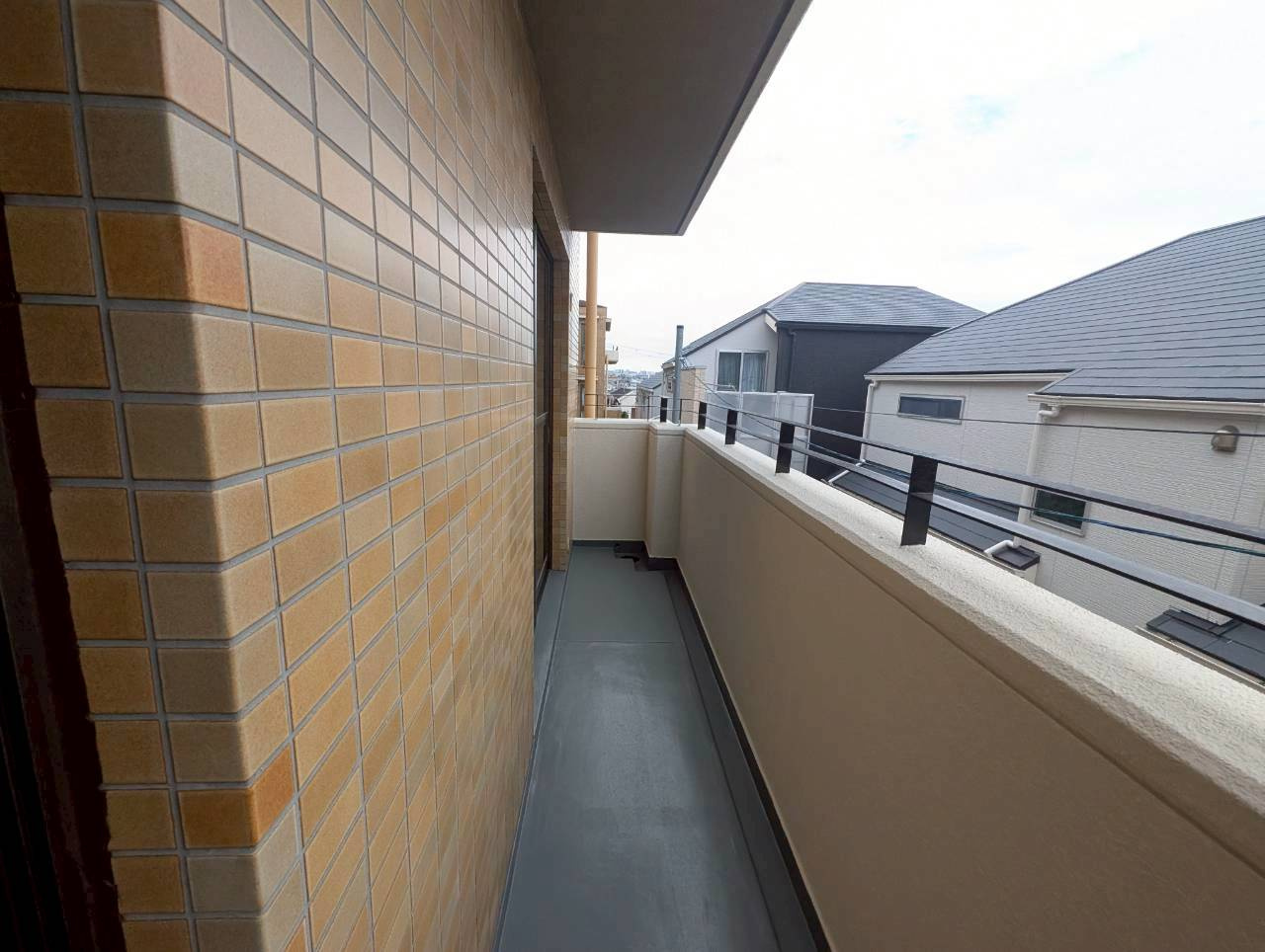 ヒルズコート刀根山のバルコニー