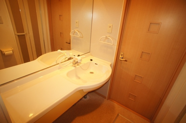 シャルマン ⅡＡＢＣＤの独立洗面台|反転です