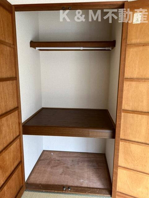 エステートピア司コーポの収納|小物を収納するのに便利です