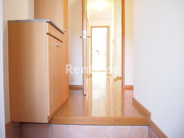 フレスクーラＡの玄関|玄関